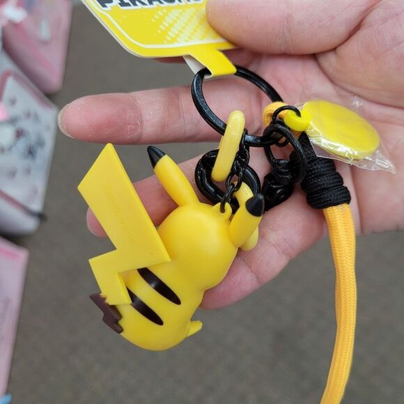 Brand New Nintendo Pokemon Pikachu Keychain - Picture 4 of 7